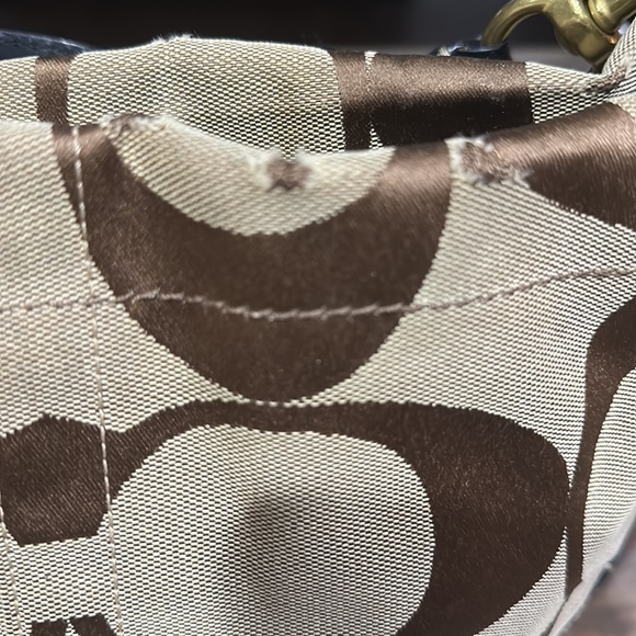 Coach shoulder bag - Picture 2 of 4